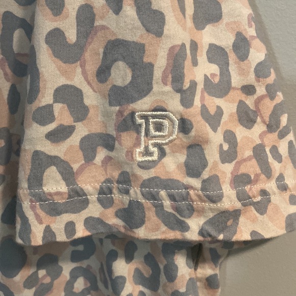 Victoria’s Secret pink cheetah shirt size large perfect condition worn once - Picture 3 of 3